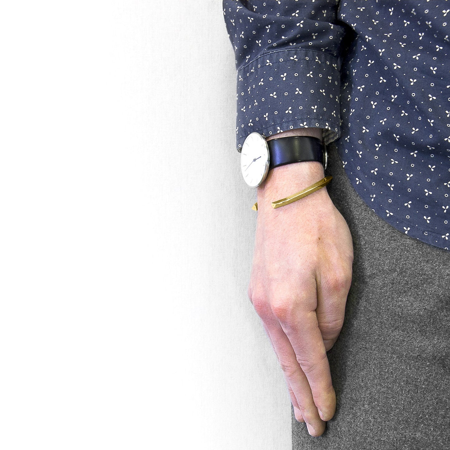 Trident – 9ct Yellow Gold Bangle - British Handmade